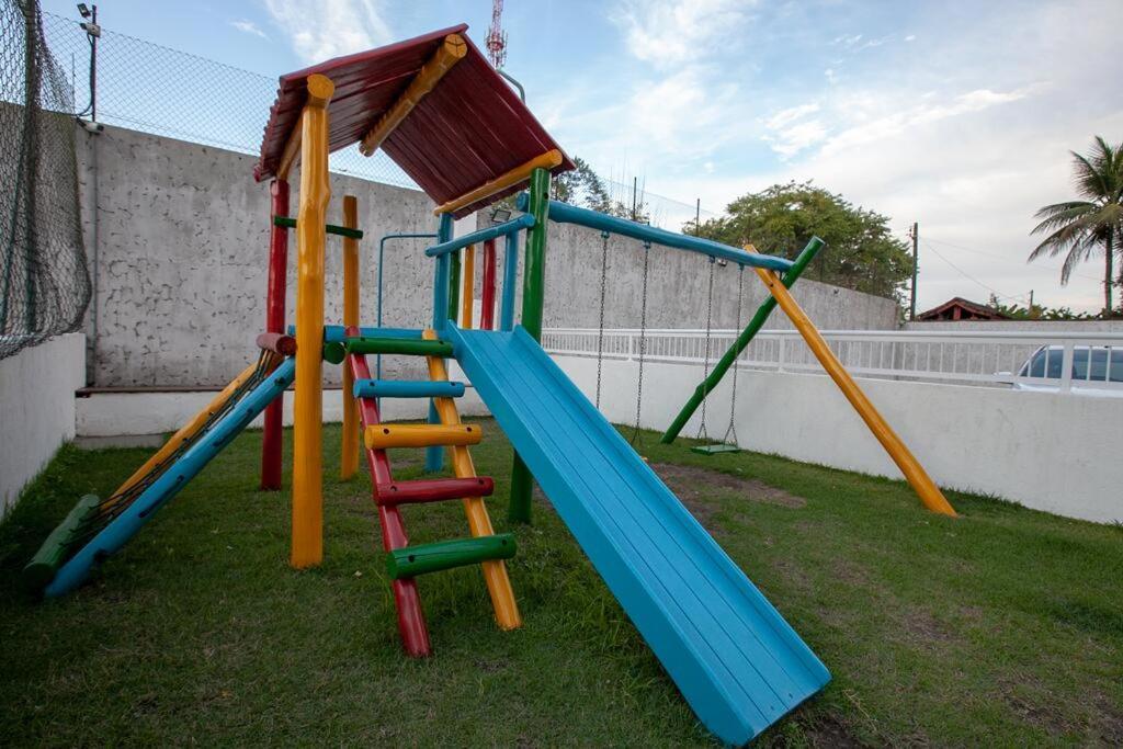Apartamento 2 Quartos Portaria 24hrs Com Piscina E Churrasqueira Ubatuba
